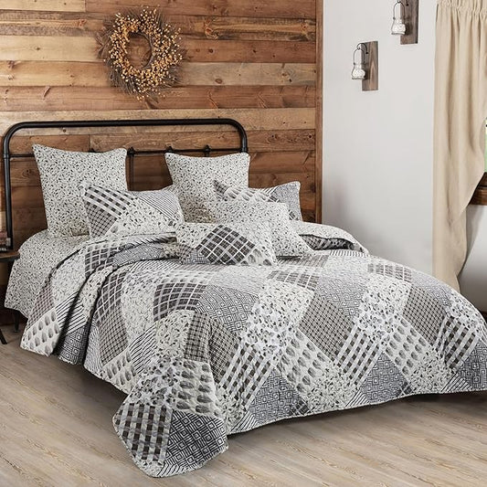 Virah Bella Quilt Bedding Set in King Phyllis Dobbs Charming Grays Printed Lightweight Reversible Quilt with 2 Matching Pillow Shams - Cozy & Beautiful Contemporary-Themed Bedding
