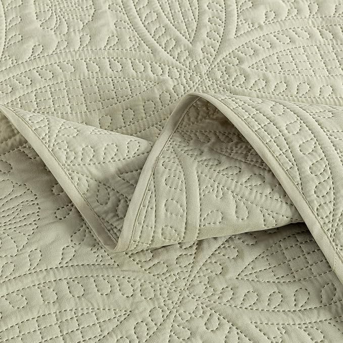 Chezmoi Collection Austin King Bedspread Set, Tan | 3-Piece, Pinsonic Quilted, Oversized, Coverlet Set