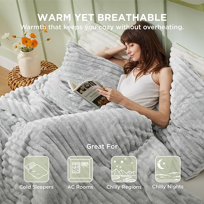 Bedsure King Comforter - GentleSoft™ 3 Pieces Double-Side Fleece Fluffy Light Grey Comforter Set, Cozy Striped Room Decor Aesthetic, Luxury King Size Bedding with 2 Pillowcases, 104x90 Inches