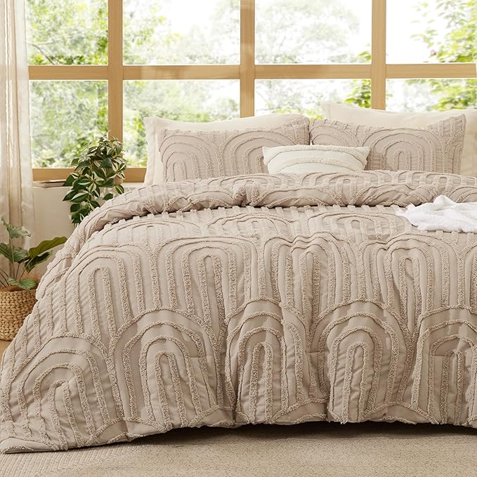Bedsure Boho Tufted Khaki Twin/Twin XL Comforter, GentleSoft™ 2 Pieces Boho Farmhouse Decor Bedding, Arch Shabby Chic Bedding for All Seasons, 1 Bed Comforter, 1 Pillow Shams, 68x88 Inches