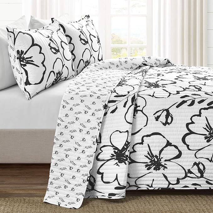 Lush Decor Scandinavian Floral Quilt King Size Reversible 3 Piece Set Black & White - Floral Bedding Set King Quilt - White Bedding Cottage Core