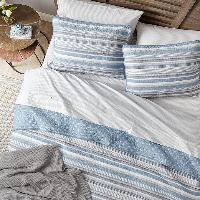 Nautica - Queen Quilt Set, Soft & Breathable Cotton Bedding with Medium Weight Feel, Reversible 3 Piece Bed Set with Matching Pillowcases (Jettison Grey)
