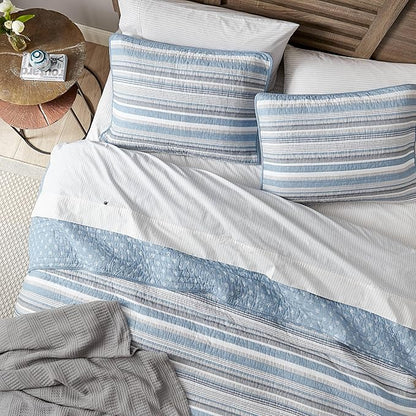 Nautica - Queen Quilt Set, Soft & Breathable Cotton Bedding with Medium Weight Feel, Reversible 3 Piece Bed Set with Matching Pillowcases (Jettison Grey)