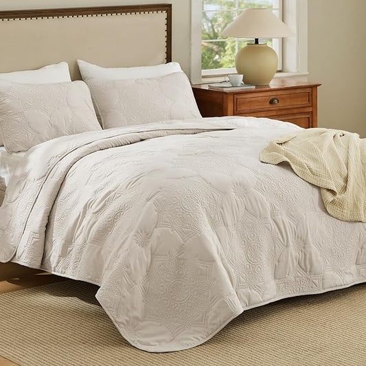 Bedsure King Quilt - Beige Bedspread King Size & Lightweight Comforter, Modern Coverlet with Mandala Pattern, Ultra Soft All-Season Bedding, 106 x 96 Inches | Stitch-Free Quilting, Ultra Soft, Lightweight, Machine Washable, Pet-Friendly