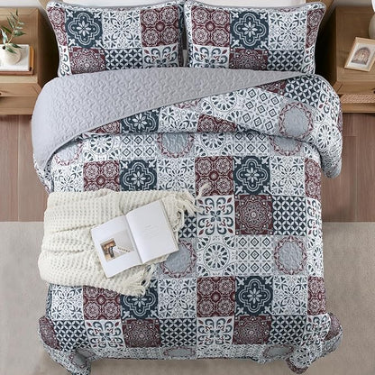 Dobuyly Patchwork Quilt Set King Size Boho Plaid Bedspread Red Grey Quilt Coverlet Set, 3 Pieces Soft Microfiber Lightweight Farmhouse Summer Bedding Set for All Seasons 110"x90"