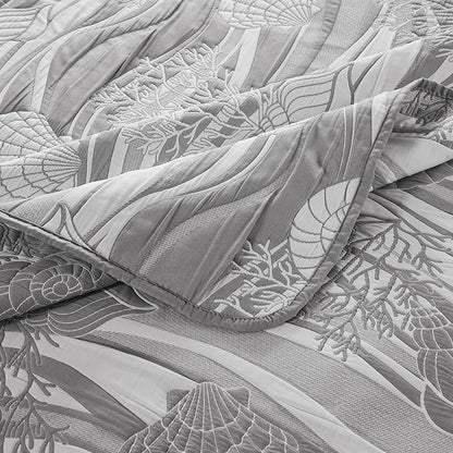 Greenland Home Coastal Paradise Reversible Matelassé Coverlet Set, 3-Piece King/Cal King, Dover Harbor Gray