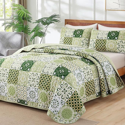 Dobuyly Green Quilt Set Queen Size, Boho Sage Green Plaid Patchwork Bedspreads Coverlet Set, 3 Pieces Soft Lightweight Microfiber Quilt Bedding Set for All Seasons 96"x90"