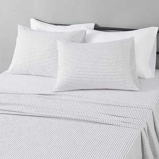 Amazon Basics Lightweight Microfiber 4-Piece Bed Sheet Set, Queen, Plum, Printed