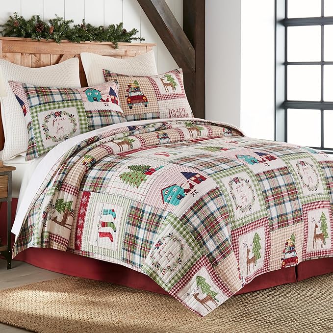 Levtex Home - Home for Christmas Sage Quilt Set - King Quilt (106x92in.) + Two Shams (20x36in.) - Patchwork Holiday - Red Green White - Reversible - Cotton