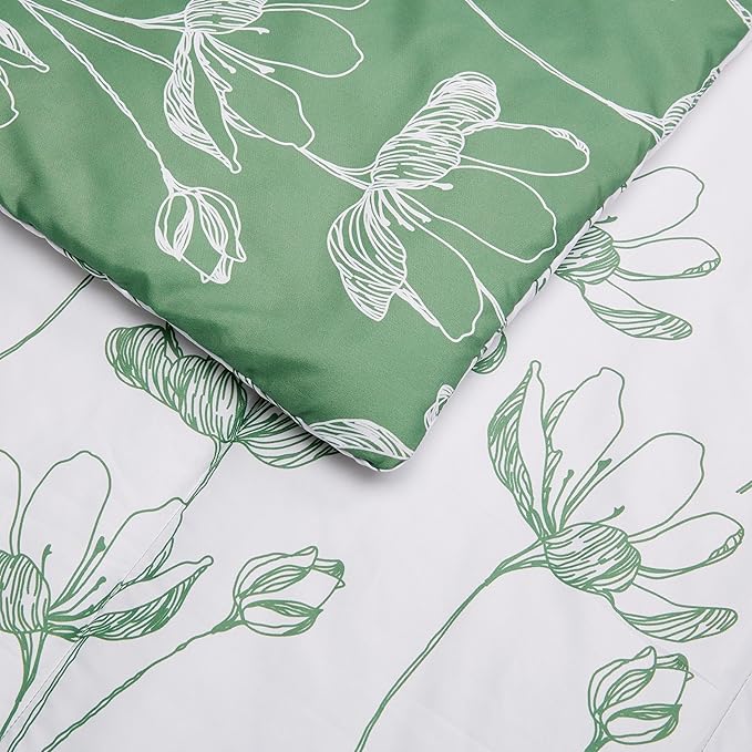 Amazon Basics Lightweight Microfiber Comforter Sets, 7 Pieces, Full/Queen, Green Floral