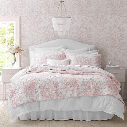 Laura Ashley - King Quilt Set, Soft & Reversible Cotton Floral Bedding with a Medium Weight Feel, 3 Piece Bed Set with Matching Pillowcases (Bedford Pink)