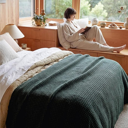 Bedsure Cooling Cotton Waffle King Size Blanket - Lightweight Breathable Blanket of Rayon Derived from Bamboo for Hot Sleepers, Luxury Throws for Bed, Couch and Sofa, Dark Green, 104x90 Inches