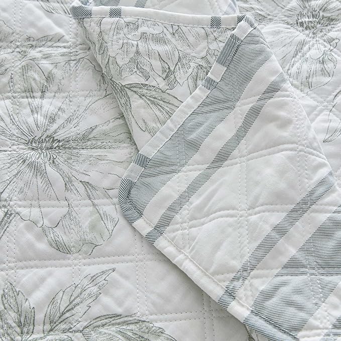 Martha Stewart - King Quilt Set, 100% Cotton Reversible Bedding Set, Incredibly Soft Feel for Year Round Comfort, 3 Piece Bed Set with Matching Pillowcases (Vine Flora Green)