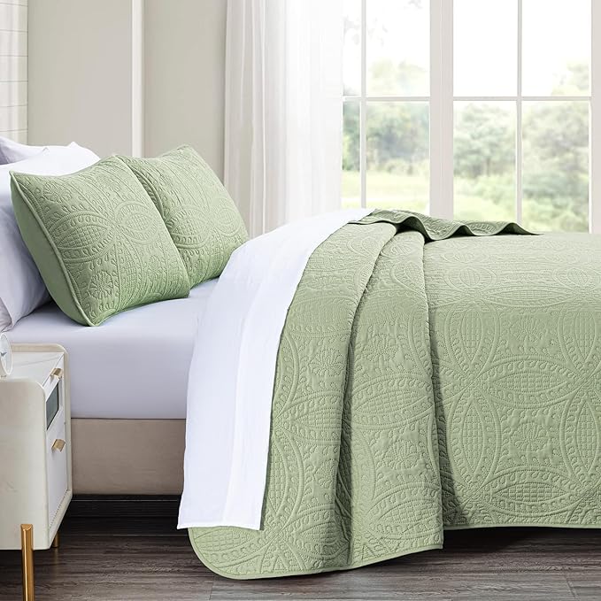 Chezmoi Collection Austin 3-piece Oversized Bedspread Coverlet Set (King, Sage) | Oversized, Lightweight, Fade Resistant