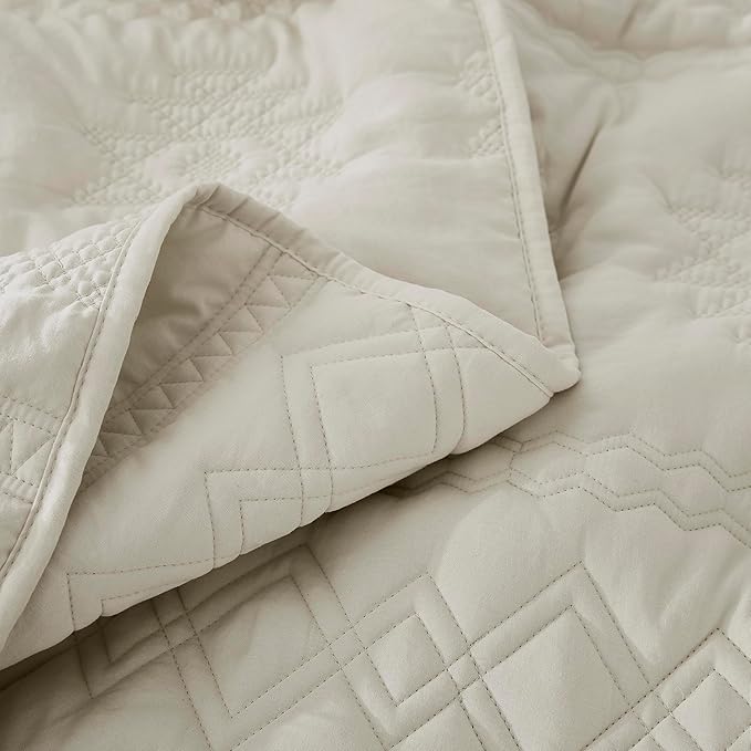 WDCOZY Beige Boho Twin Quit Size Bedding Set with 1 Pillow Sham, Farmhouse Lightweight Soft Bedspread Coverlet for All Season, 2 Pieces, 68x90 inches