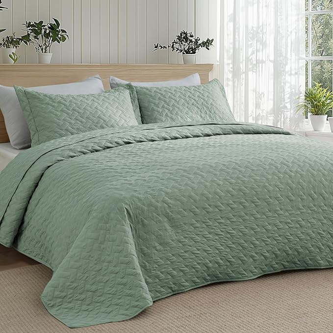 Bedsure Quilts Twin Size - Lightweight Bedspreads Twin Size with Basket Weave Pattern, Soft Quilt Bedding Set, Sage Green Comforter Set Coverlet for All Seasons with 1 Pillow Sham (68" x 86") | Skin-Friendly Soft, All-Season Comfort, Breathable, Lightw...