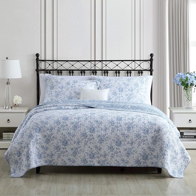 Laura Ashley - King Quilt Set, Soft & Reversible Cotton Floral Bedding with a Medium Weight Feel, 3 Piece Bed Set with Matching Pillowcases (Walled Garden Blue)