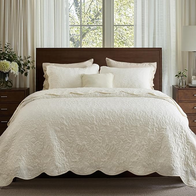 Bedsure Quilt King Size - Ultra Soft Pre-Washed Cloud-Like Bedding, All-Season Lightweight Comforter for Country Bedroom, Leaf Design Coverlet in Cream Yellow, 106 x 96 Inches | Stitch-Free Quilting, Ultra Soft, Lightweight, Machine Washable, Pet-Friendly