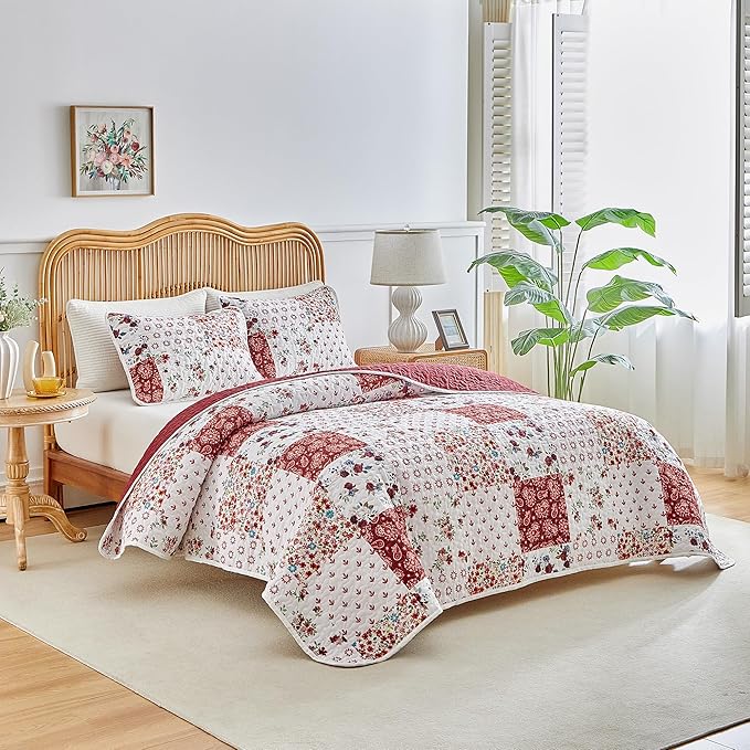 Joyreap 3 Pieces Floral Patchwork Quilt Set Twin, Burgundy Red n White Flowers Design, Smooth Soft Microfiber Quilt, Bedspread Bed Cover for All Season, 102x90 inches