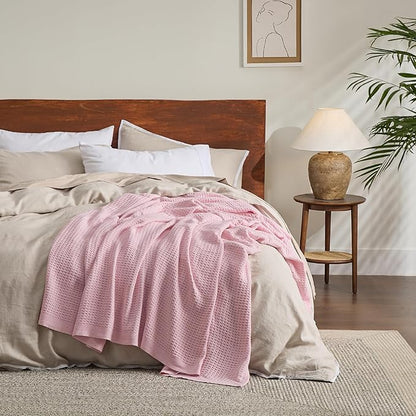 Bedsure Gentlesoft 100% Cotton Blanket Queen Size for Bed - Breathable and Soft for Spring Summer, Thick Cozy Waffle Weave Blanket Gifts for Women, Pink, 90x90 Inches