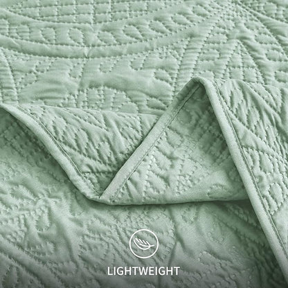 Love's cabin Twin Quilt Set Sage Bedspreads - Soft Bed Summer Lightweight Bedspread Comforter - Modern Style Coin Pattern Coverlet for All Season - 2 Pieces (1 Quilt, 1 Pillow Sham)