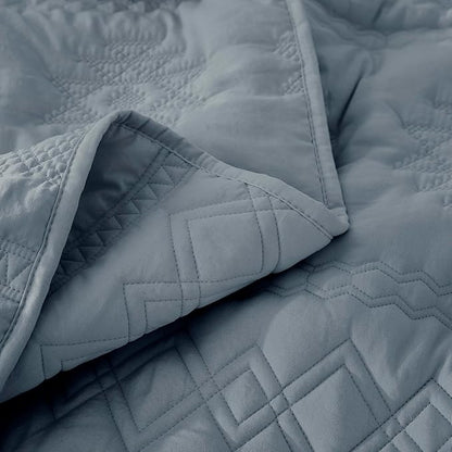 WDCOZY Boho Blue Grey Oversized California Cal King Size Quilt Bedding Sets with 2 Pillow Shams, Farmhouse Lightweight Soft Bedspread Coverlet for All Season, 116x106 inches