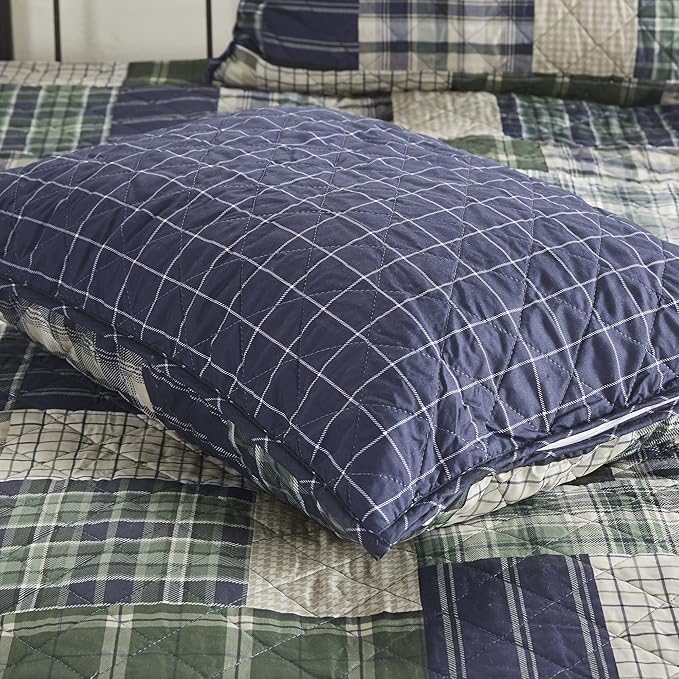 Madison Park Reversible Quilt Cabin Lifestyle Plaid Design - All Season, Breathable Coverlet Bedspread Bedding Set, Matching Shams, King/Cal King(104"x94"), Green/Navy 3 Piece