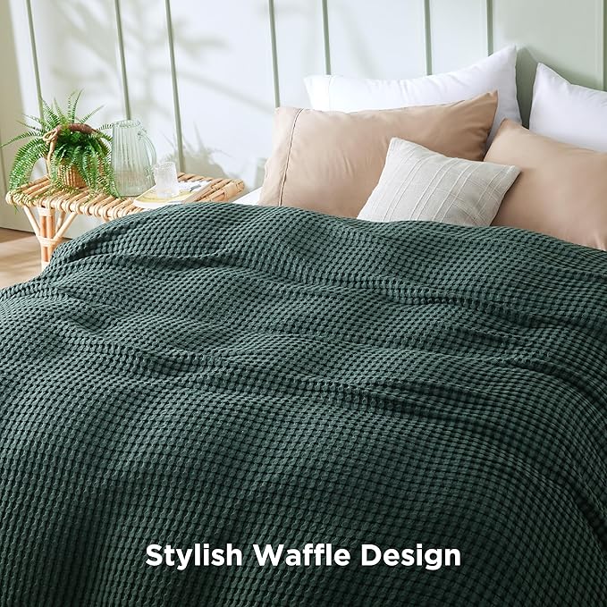 Bedsure Cooling Cotton Waffle King Size Blanket - Lightweight Breathable Blanket of Rayon Derived from Bamboo for Hot Sleepers, Luxury Throws for Bed, Couch and Sofa, Dark Green, 104x90 Inches