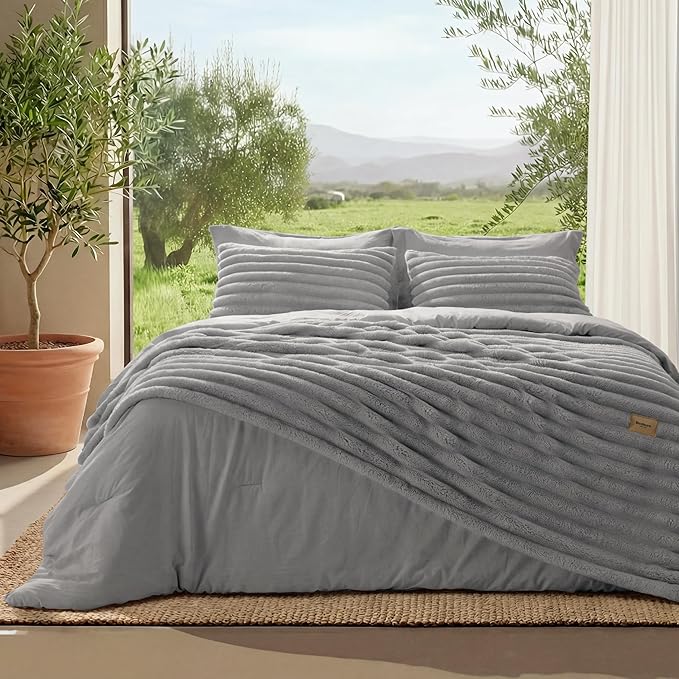 Bedsure Gentlesoft™ 2-in-1 Queen Comforter Set and Detachable Fluffy Blanket, Grey Bedding Set for All Season Use, SnapTech Design for Space Saving (Includes 2 Pillow Shams, 2 Pillowcases)