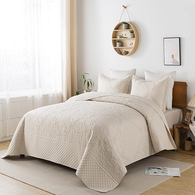 Travan 3-Piece Queen Quilt Set Quilted Bedspread Oversized Microfiber Lightweight Bedspread Coverlet Set with Shams Bedding Set for All Season, Beige, Queen Size