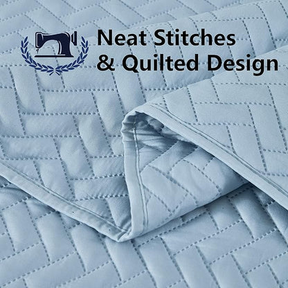 Maple&Stone Quilt Set Queen Size, Lightweight Light Blue Bedspread Ultrasonic Chevron Pattern Light Coverlet for All Season Comforter Bedding Decor - 3 Piece Full Bed Cover Sets