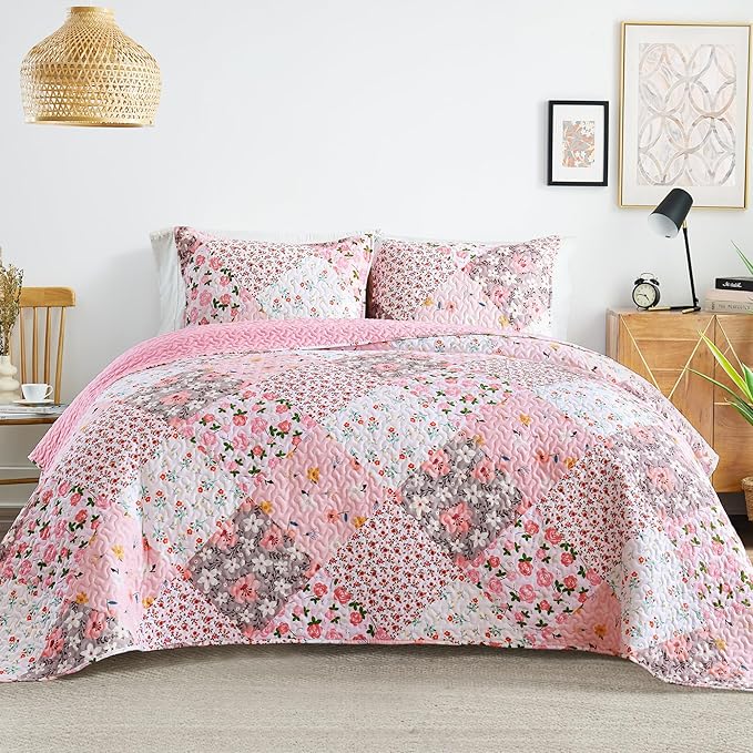 Whale Flotilla Patchwork Quilts Queen Size, Extra Soft Boho Floral Bedspreads for Bed Reversible Lightweight Full Queen Quilt Bedding Set Printed Coverlets with 2 Pillow Shams for All Seasons, Pink