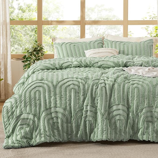 Bedsure Boho Tufted Green Comforter King Size, GentleSoft™ 3 Pieces Boho Farmhouse Decor Bedding, Arch Shabby Chic Bedding for All Seasons, 1 Bed Comforter, 2 Pillow Shams, 104x90 Inches