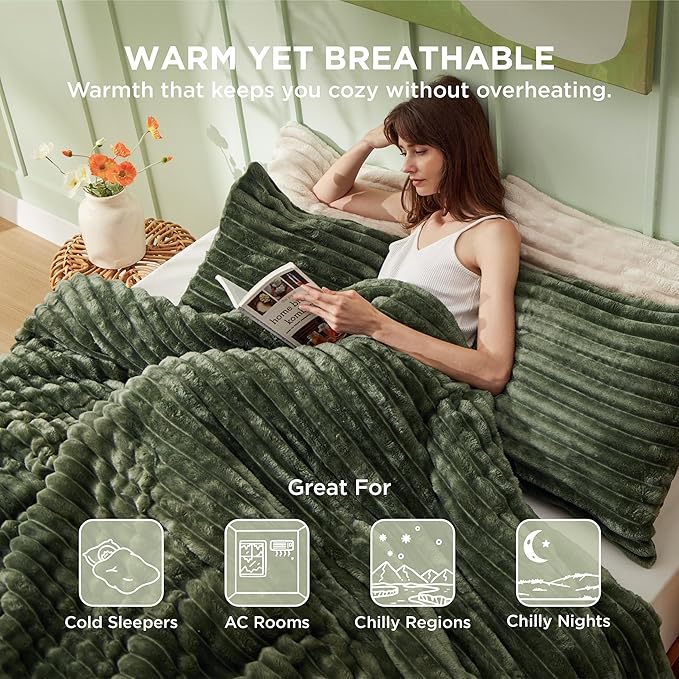 Bedsure Twin/Twin XL Size Comforter - GentleSoft™ 2 Pieces Double-Side Fleece Fluffy Olive Green Comforter Set, Cozy Striped Room Decor Aesthetic Luxury Twin Bedding Sets, 1 Pillowcase, 68x88 Inches