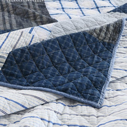 DURLENGEN Blue & Grey Patchwork 100% Cotton Queen Quilt 3Pcs,Patchwork Blue & Grey Pattern on White,Luxury Lightweight Coverlet Sets for All Season(Queen 90x96,Blue & Grey Patchwork)