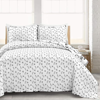 Lush Decor Scandinavian Floral Quilt Queen Size Reversible 3 Piece Set Full/Queen Black & White - Floral Bedding Set Queen Quilt - White Bedding