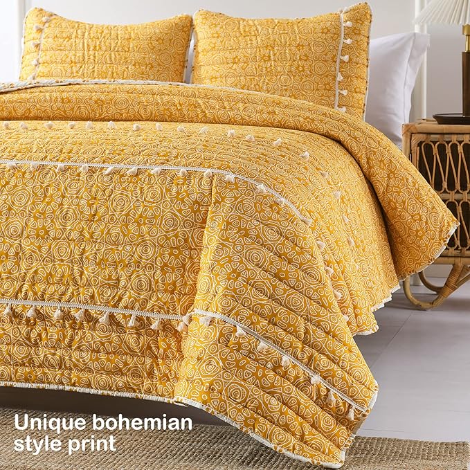 HORIMOTE HOME Boho Style Yellow Queen Quilt Set with Tassle, Soft and Lightweight Bedspread for All Season, Full Size Bed Coverlet with 2 Matching Pillow Shams (3 Pieces)