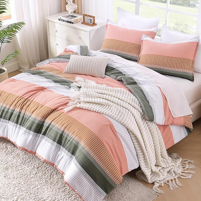 Litanika Vanilla Bed Comforter Twin Set, XL Twin Comforter Striped Bedding Comforter Set, 2 Pieces Lightweight Soft All Season Down Alternative Comforter (1 Comforter, 1 Pillowcase)