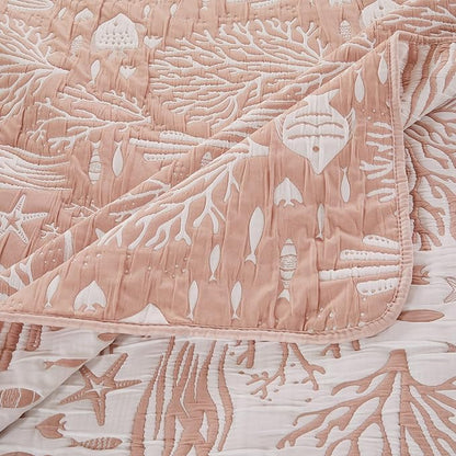 Greenland Home Coastal Paradise Reversible Matelassé Coverlet Set, 3-Piece King/Cal King, Marina Blush