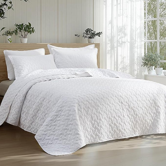 Bedsure Quilts Full Size - Lightweight Bedspreads Full Size with Basket Weave Pattern, Soft Quilt Bedding Set, White Comforter Set Coverlet for All Seasons with 2 Pillow Shams (84" x 90") | Skin-Friendly Soft, All-Season Comfort, Breathable, Lightweigh...