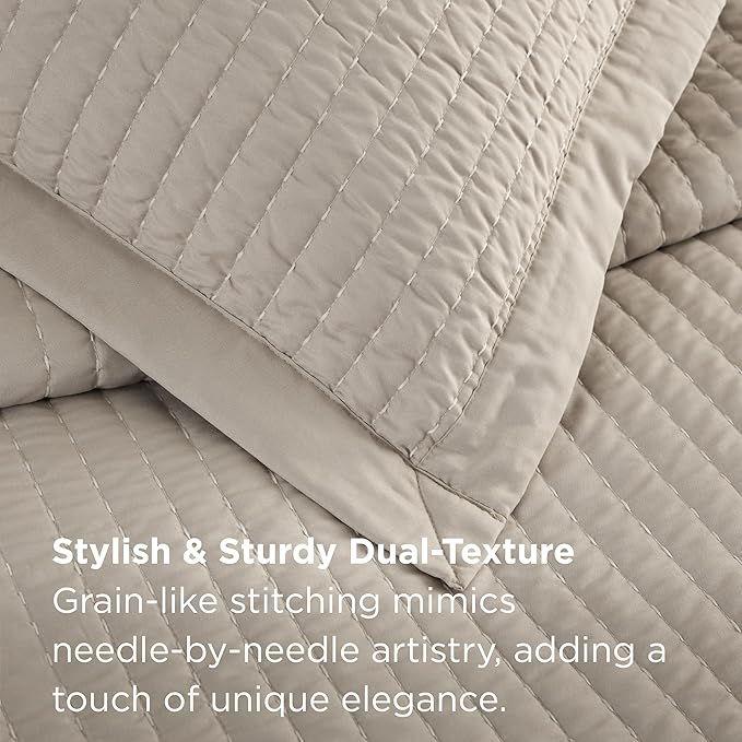 Bedsure Quilts King Size - King Quilt Bedding Set Bedspread Coverlet for Farmhouse Bedroom Decor, Lightweight Bedspread, 3-Piece Set with 106"x96" Coverlet & 2 Pillow Shams, All-Season Soft Comforter