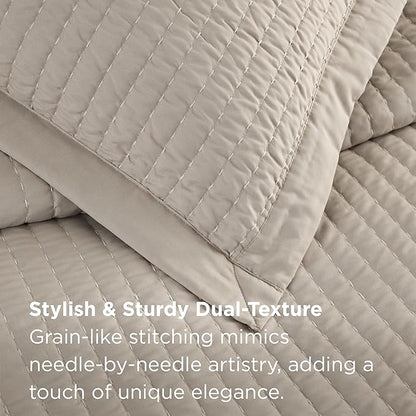 Bedsure Quilts Queen Size - Queen Quilt Bedding Set Bedspread Coverlet for Farmhouse Bedroom Decor, Lightweight Bedspread, 3-Piece Set with 90"x96" Coverlet & 2 Pillow Shams, All-Season Soft Comforter