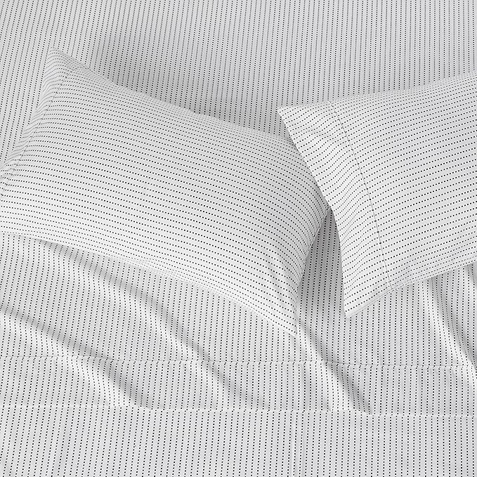 Amazon Basics Lightweight Microfiber 4-Piece Bed Sheet Set, Queen, Plum, Printed