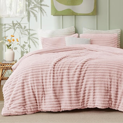 Bedsure Comforter Set Queen Size - GentleSoft™ 3 Pieces Double-Side Fleece Fluffy Pink Comforter Set, Cozy Striped Room Decor Aesthetic, Luxury Bedding Queen Size, 2 Pillowcases, 90x90 Inches