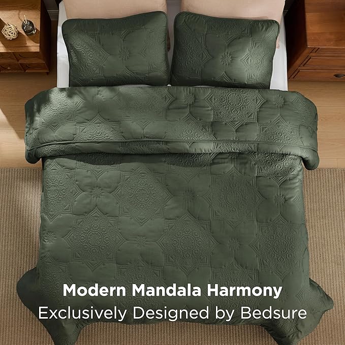 Bedsure Quilts Queen Size - Olive Green Bedspread Queen Size & Lightweight Comforter, Modern Coverlet with Mandala Pattern, Ultra Soft All-Season Bedding, 90 x 96 Inches | Stitch-Free Quilting, Ultra Soft, Lightweight, Machine Washable, Pet-Friendly
