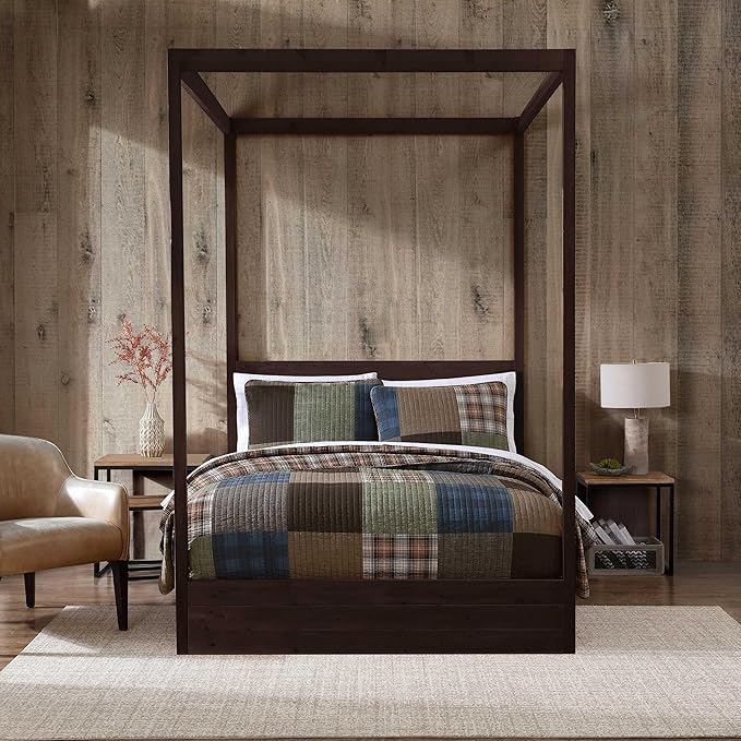 Eddie Bauer - Full/Queen Quilt Set, Premium Cotton Reversible Bedding with Matching Shams, Patchwork Luxurious Bedding Set (Classic Patchwork Green, Full/Queen)