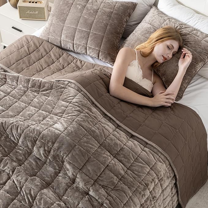 KASENTEX Greek Velvet Twin Quilt Set, 3× Softer Luxe Sheen, 100% Cotton Backing, 150GSM Down-Alternative Fill, Expanded 68×90" Coverage for Fuller Side Drape (1 Quilt + 1 Pillow Shams), Fossil