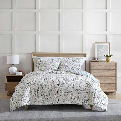 Eddie Bauer - Queen Comforter Set, Reversible Cotton Bedding with Matching Shams, Classic Floral Home Decor with Plaid Reverse (Woodland Forest Grey, Queen)