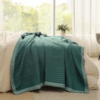Bedsure Dark Green Quilts Queen Size - Queen Quilt Bedding Set Bedspread Coverlet, Lightweight Corduroy Pattern Bedspread, 3-Piece Set with 90"x96" Coverlet & 2 Pillow Shams, All-Season Soft