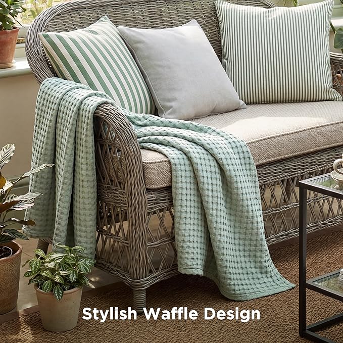 Bedsure Cooling Cotton Waffle Twin XL Blanket - Lightweight Breathable Blanket of Rayon Derived from Bamboo for Hot Sleepers, Luxury Throws for Bed, Couch and Sofa, Mint Green, 66x90 Inches